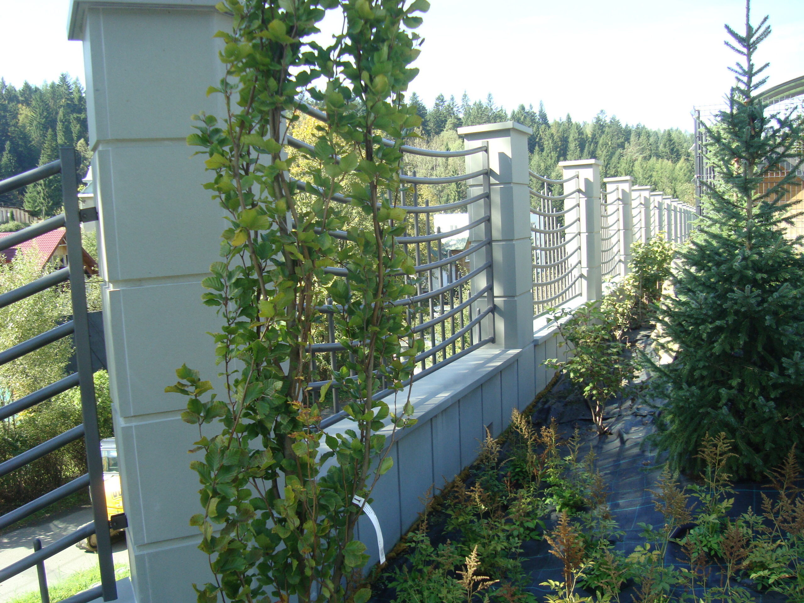 Ogrodzenie klinkierowe — trwałe i eleganckie